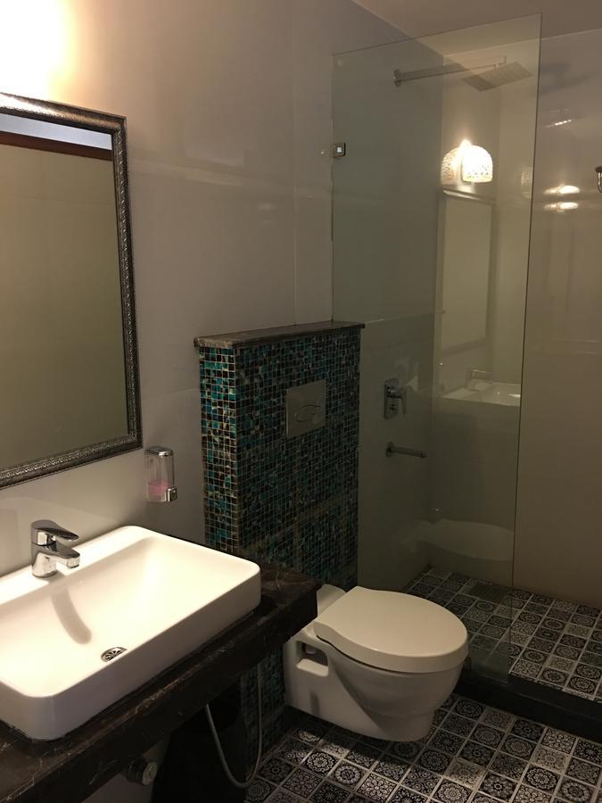 Hotel Posh Chandigarh Luaran gambar