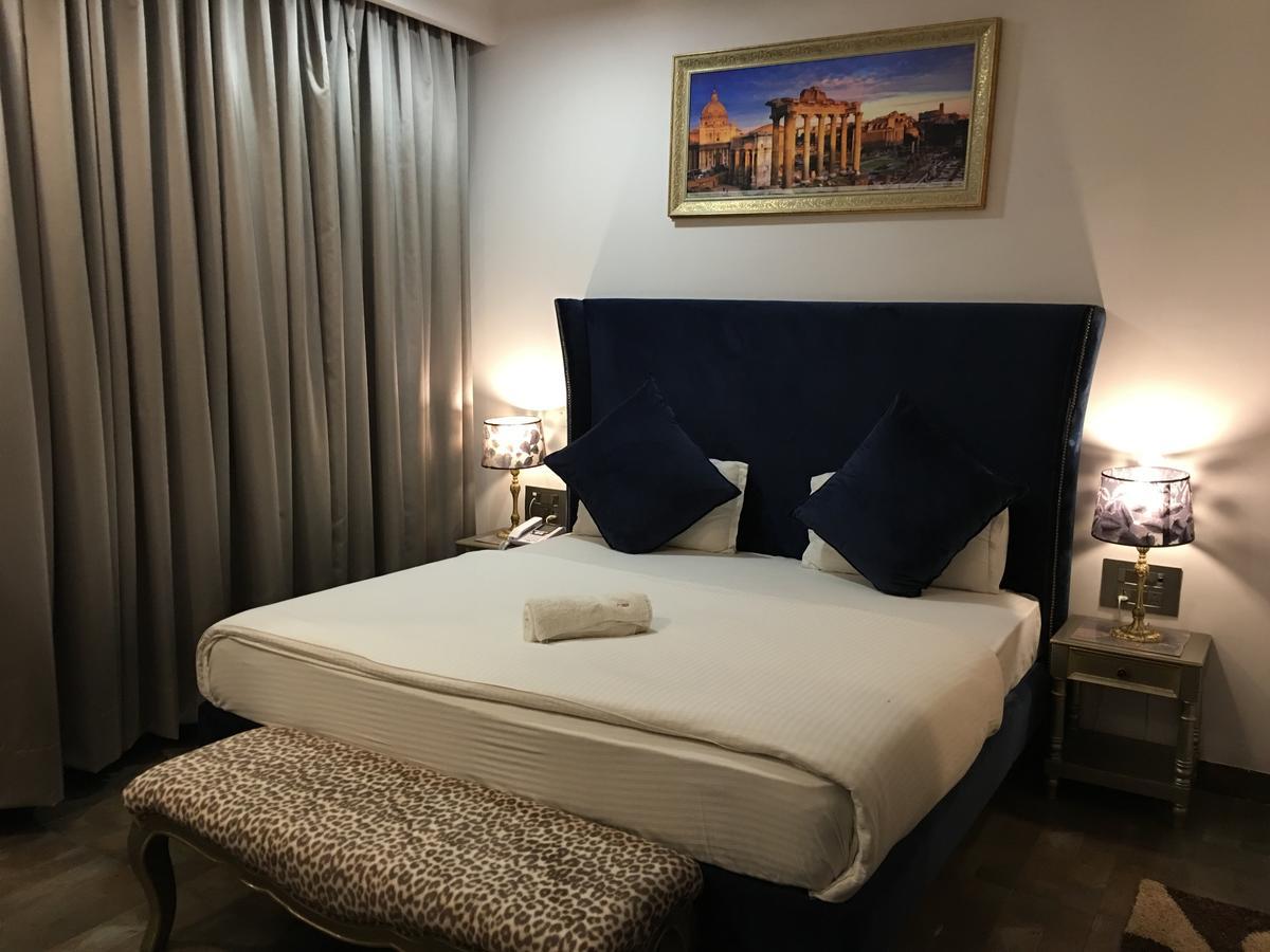 Hotel Posh Chandigarh Luaran gambar