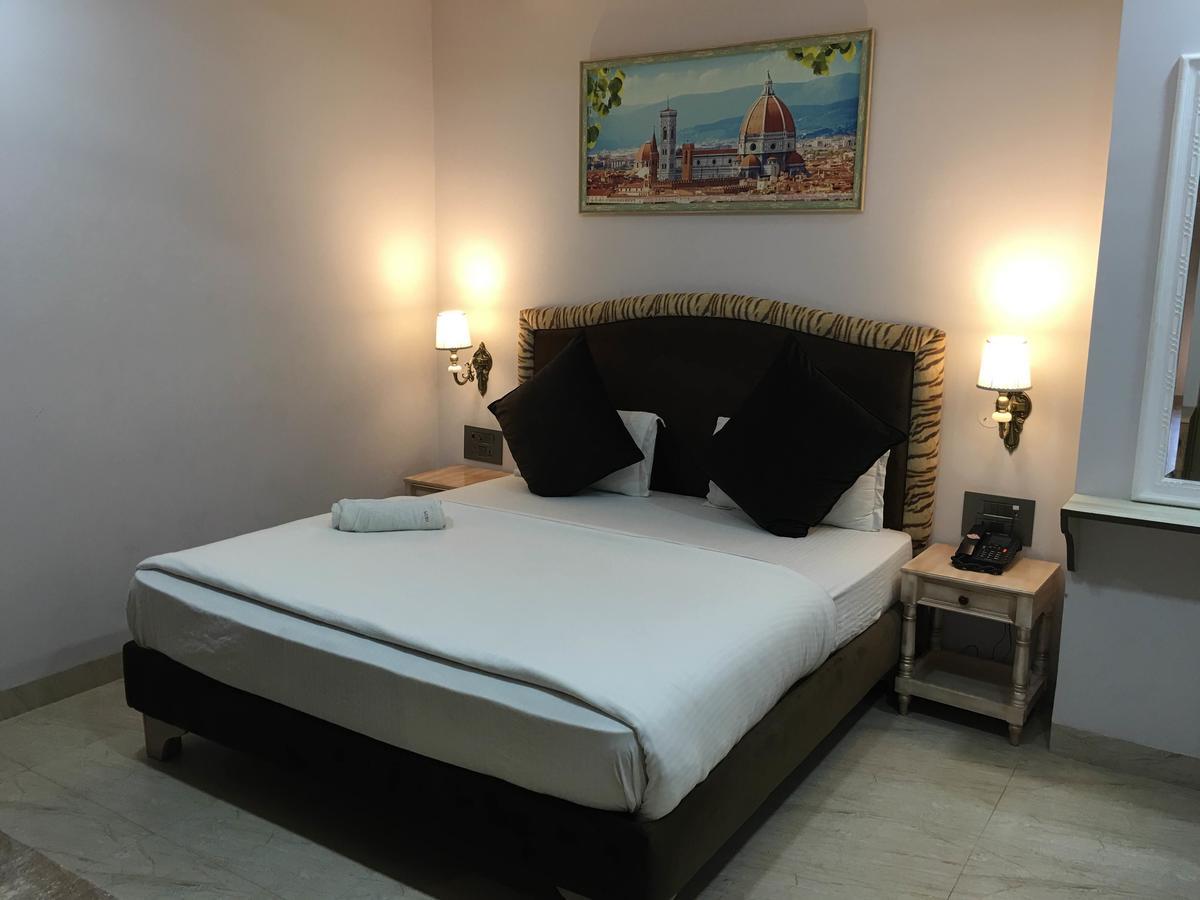 Hotel Posh Chandigarh Luaran gambar
