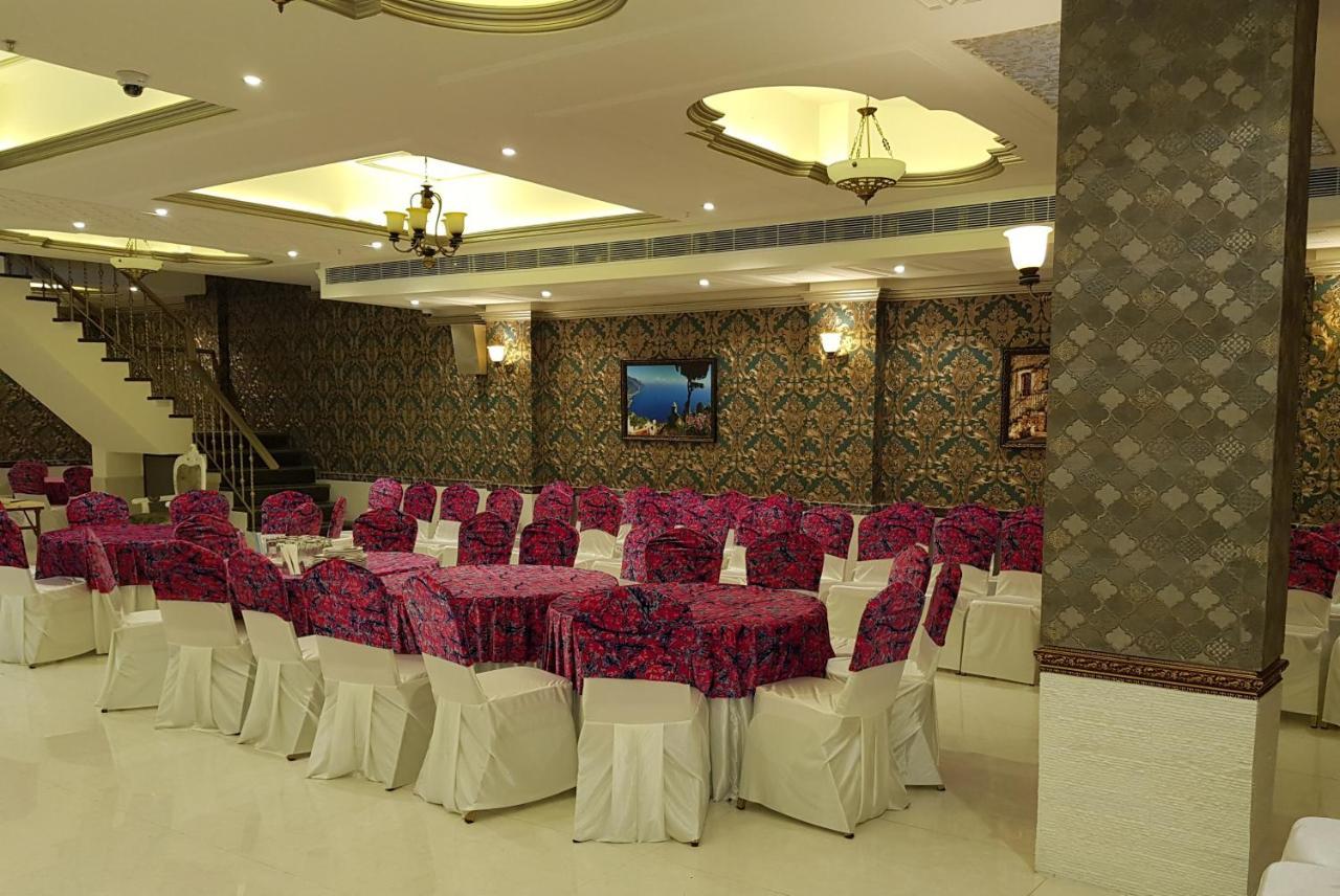 Hotel Posh Chandigarh Luaran gambar